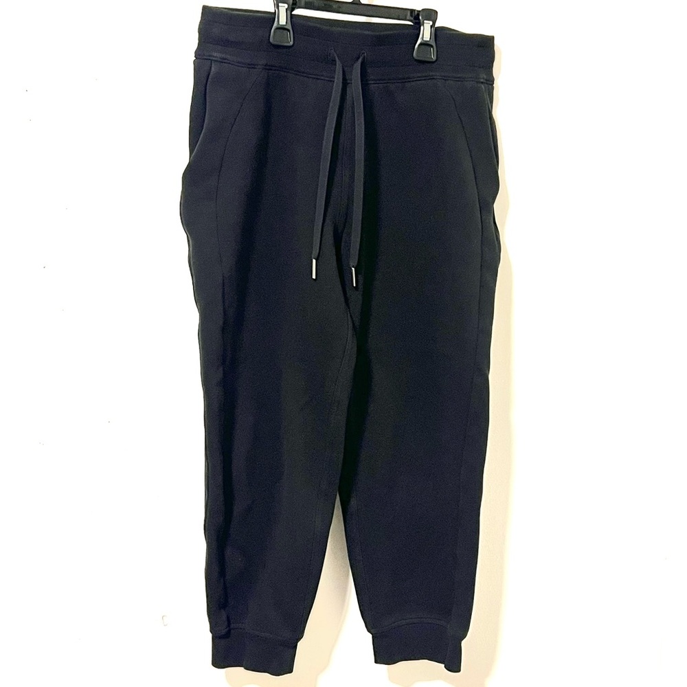 lululemon athletica scuba women’s ankle cropped Black Joggers